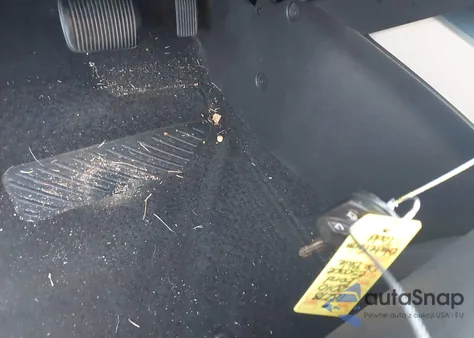 2010 Ford Escape Xlt z USA, uszkodzony, nr VIN 1FMCU0D71AKB11456